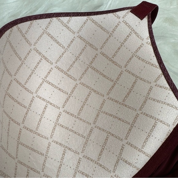 Victoria’s Secret Women’s Uplift Semi Demi Bra Size 34D - Picture 2 of 7